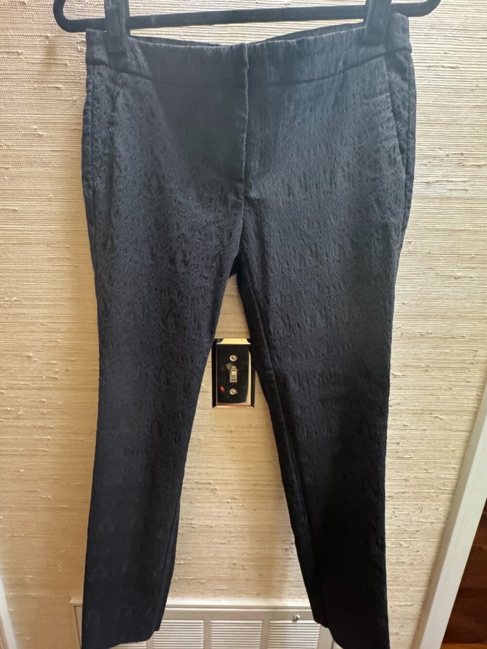 Cynthia Rowley Black Floral Jacquard Ankle Pants Size 6